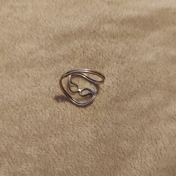 Handmade Sterling Silver Ring Size 9 - Picture 6 of 6